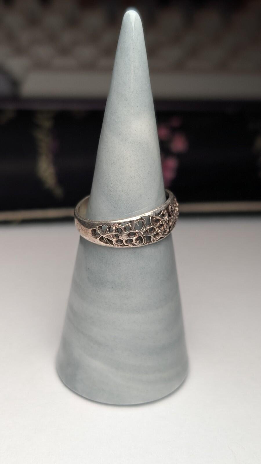 Vintage Sterling Silver Floral Openwork Ring | Size P | 925 Silver - Image 6