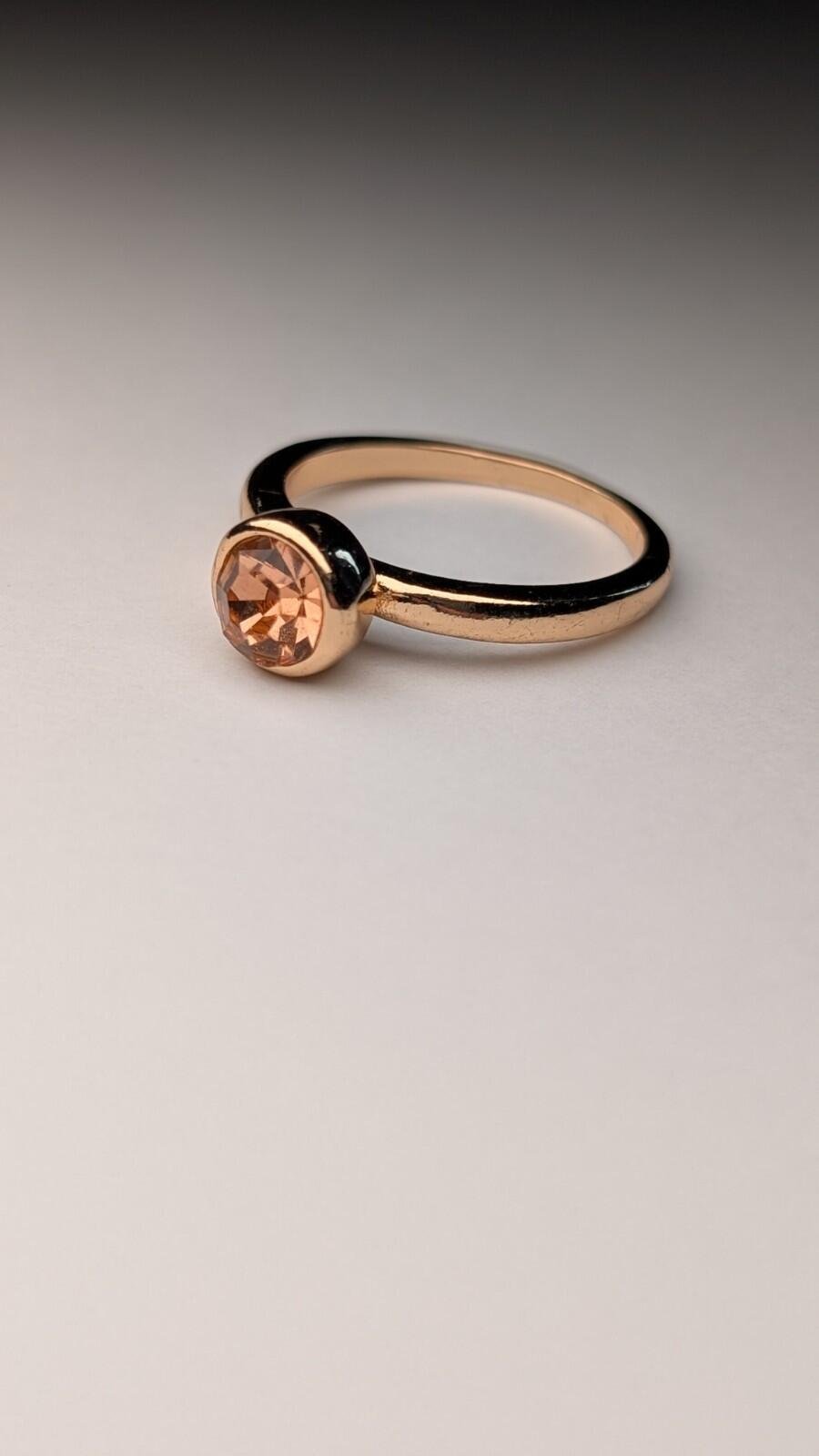 Costume Jewellery Gold Tone Band With Stone | Size P 1/2 - Image 5