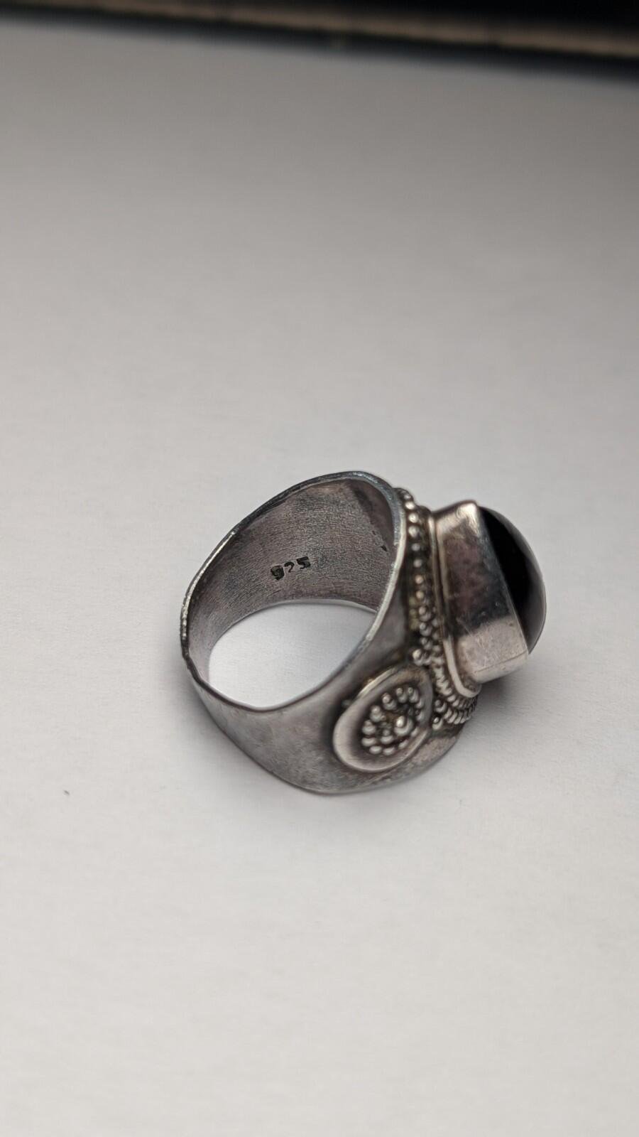 Vintage Sterling Silver Deep Red Garnet Teardrop Ring | Size M | 925 | Cracked - Image 8