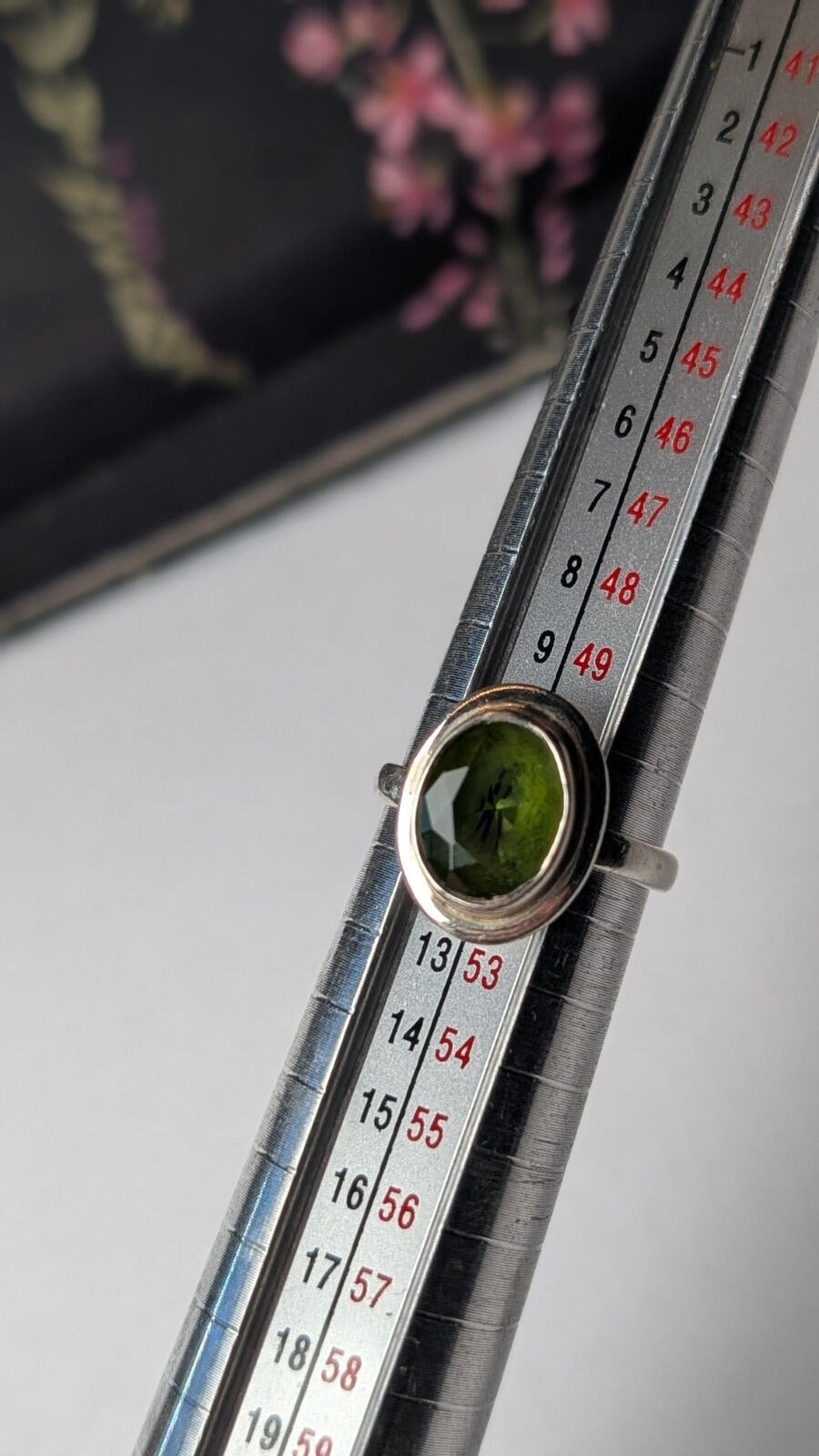 Vintage Sterling Silver Green Peridot Ring | Size L | 925 Silver - Image 7