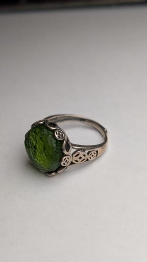 Vintage Sterling Silver Green Moldavite Ring | Size Q (Resizable) | 925 Silver