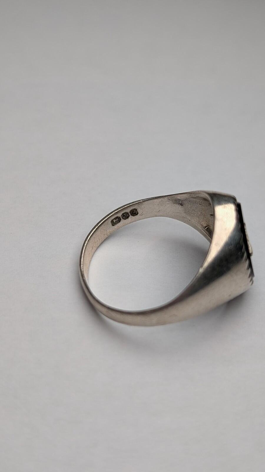 Vintage Sterling Silver 1978 Men's Signet Ring | Size S | 925 | Made In London - Image 4