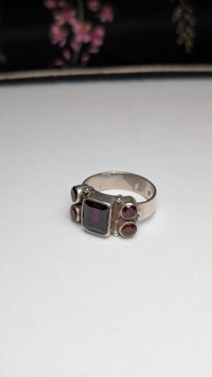 Vintage Sterling Silver Red Garnet Gemstone Ring | Size P | 925 Silver