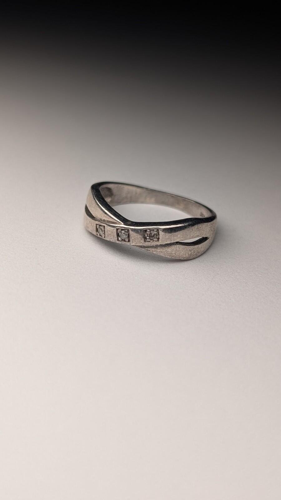 Vintage Sterling Silver 3 Stone Ring | Size M | 925 Silver - Image 2