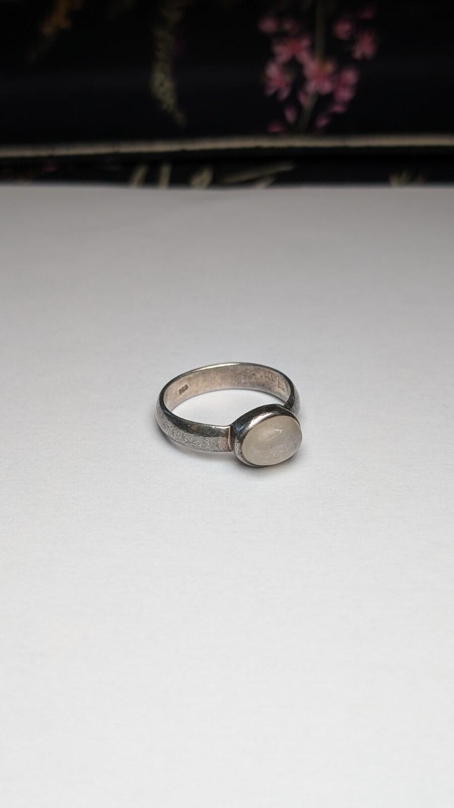 Vintage Sterling Silver Oval Moonstone Ring | Size Q 1/2 - R| 925 Silver