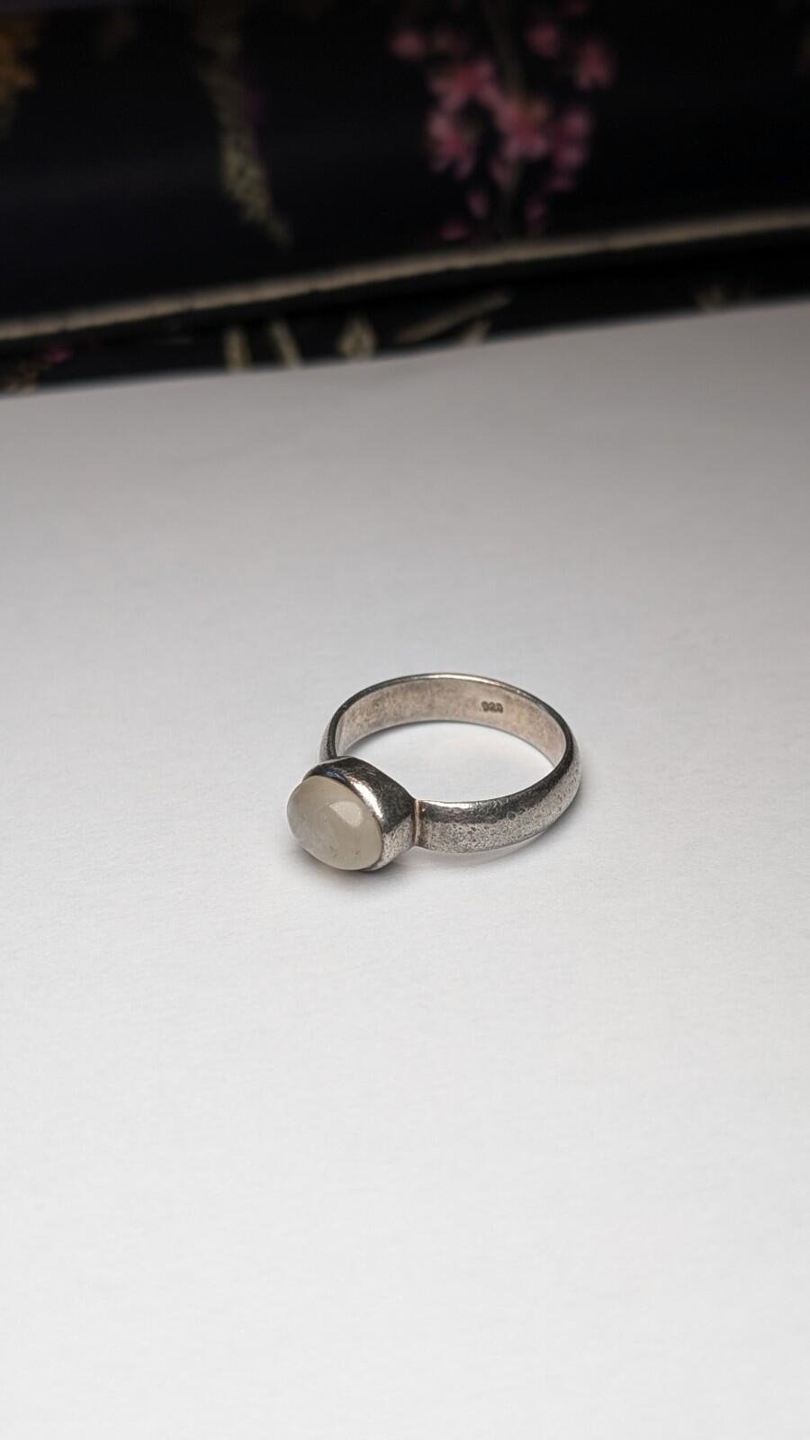 Vintage Sterling Silver Oval Moonstone Ring | Size Q 1/2 - R| 925 Silver - Image 2