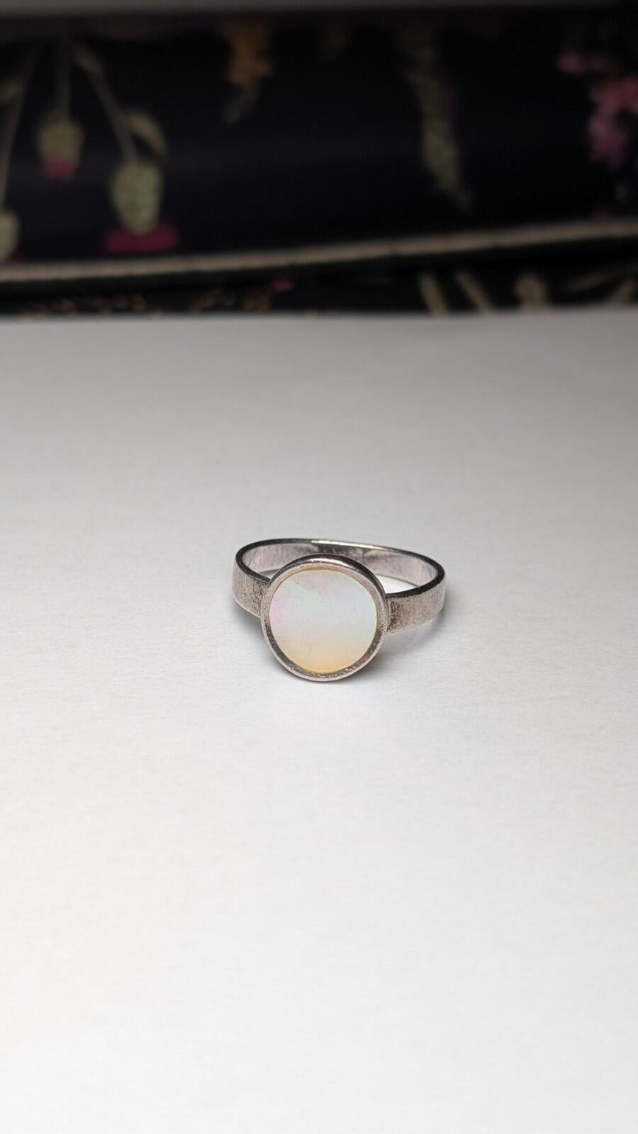 Vintage Sterling Silver Mother Of Pearl Ring | Size N 1/2 | 925 Silver - Image 5