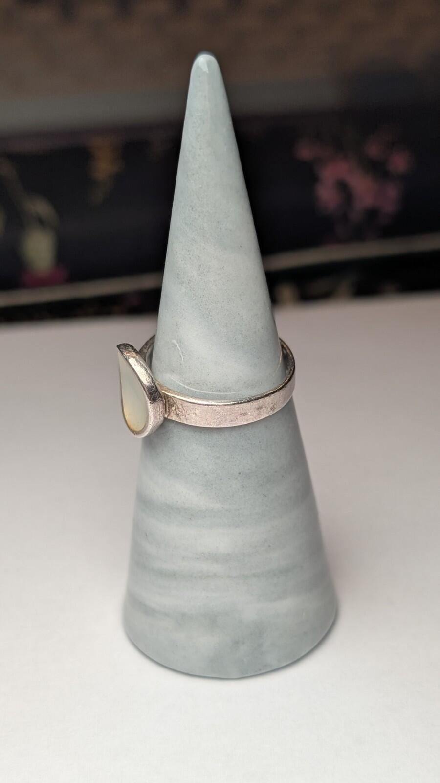 Vintage Sterling Silver Mother Of Pearl Ring | Size N 1/2 | 925 Silver - Image 6