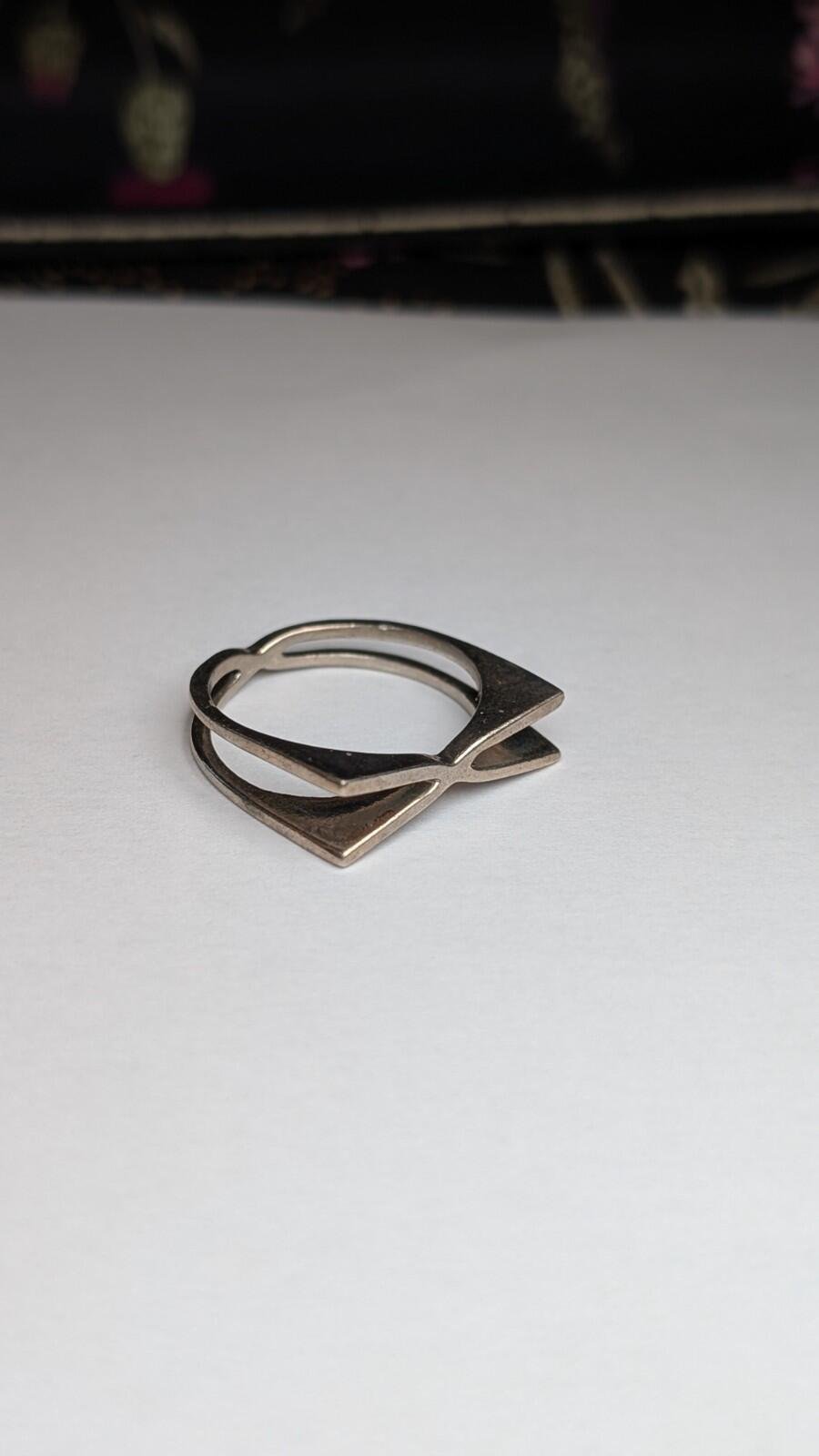 Vintage Sterling Silver Cross Over X Ring | Size P 1/2 - Q | 925 Silver - Image 2