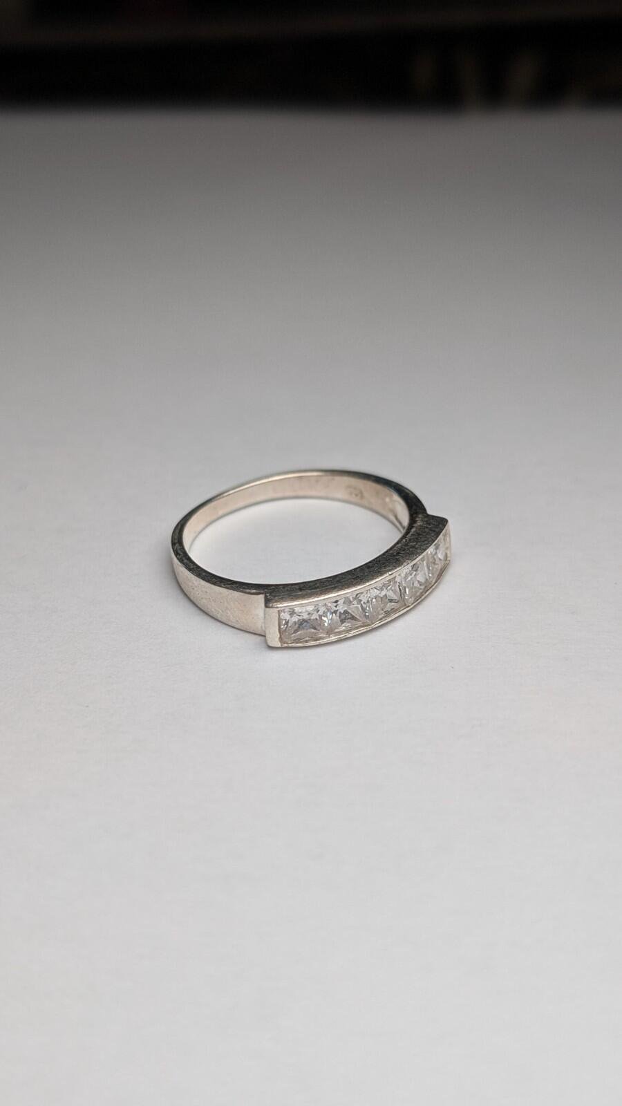 Vintage Sterling Silver 5 CZ Stone Ring | Size P 1/2 | 925 Silver - Image 2
