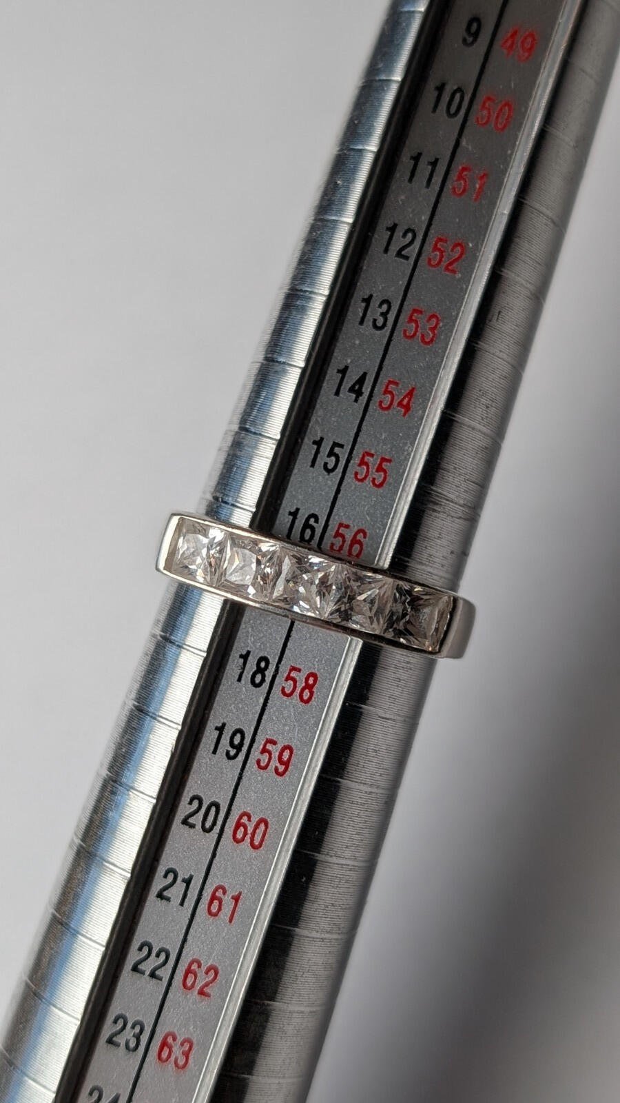 Vintage Sterling Silver 5 CZ Stone Ring | Size P 1/2 | 925 Silver - Image 9
