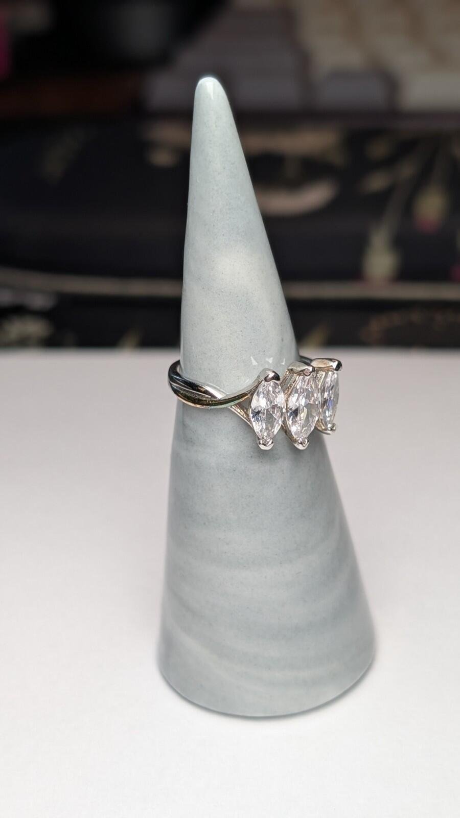 Vintage Sterling Silver 3 Clear Gemstone Ring | Size L 1/2 | 925 Silver - Image 6