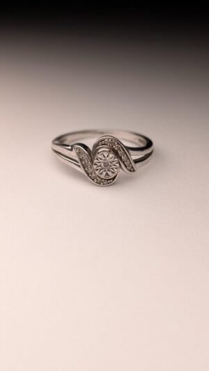 Vintage Sterling Silver Clear Gemstone Ring | Size O | TGGC | 925