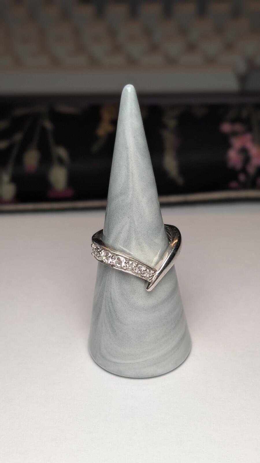 Vintage Sterling Silver Clear Gemstone Wishbone Chevron Ring | Size R 1/2 | 925