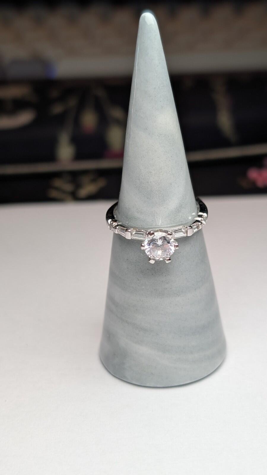 Vintage Sterling Silver Elanza Clear Gemstone Ring | Size P 1/2 | 925 Silver - Image 4