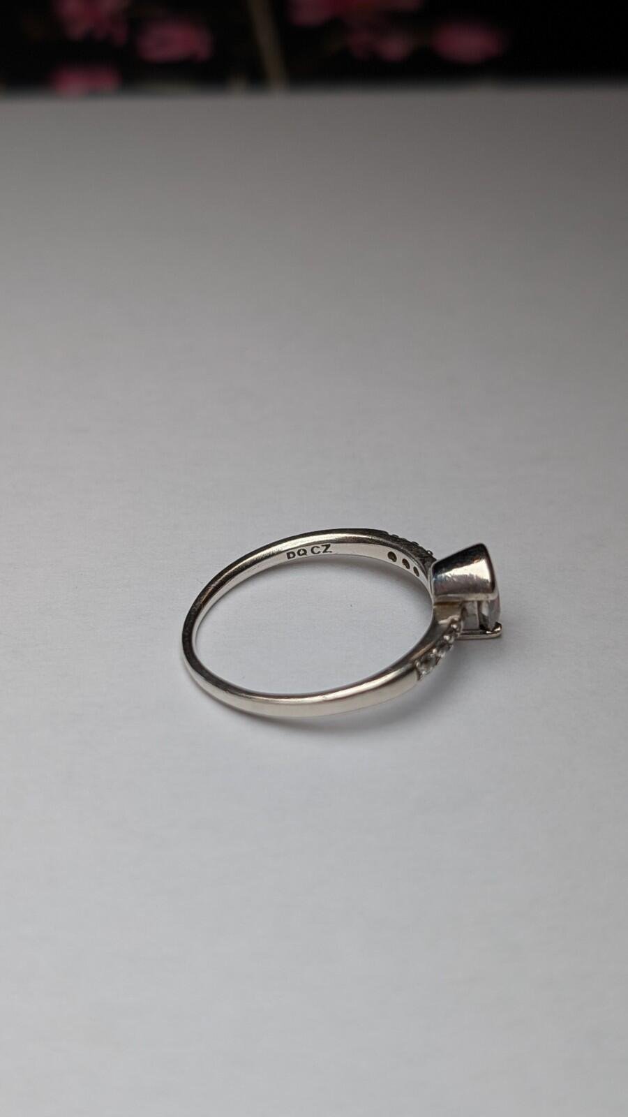 Vintage Sterling Silver Teardrop CZ Gemstone Ring | Size P | 925 Silver - Image 5