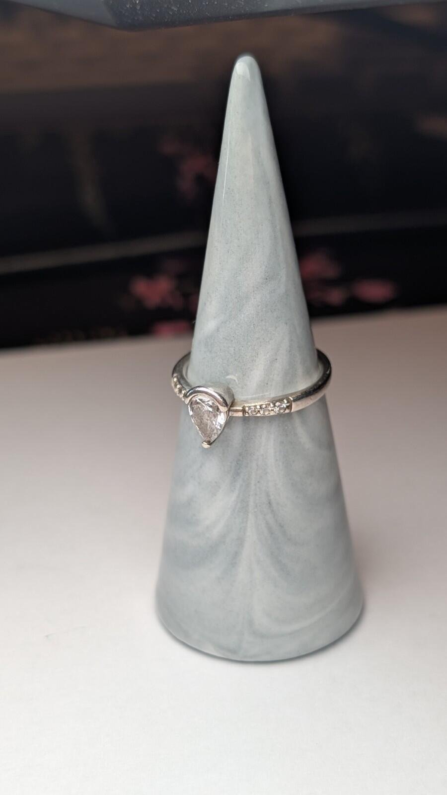 Vintage Sterling Silver Teardrop CZ Gemstone Ring | Size P | 925 Silver - Image 7