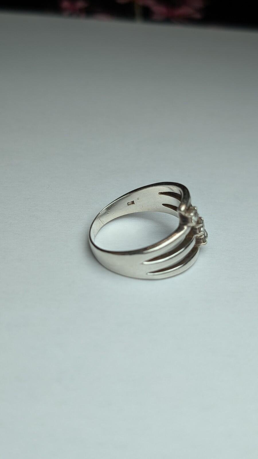 Vintage Sterling Silver 3 CZ Gemstone Ring | Size Q - Q 1/2 | 925 Silver - Image 2