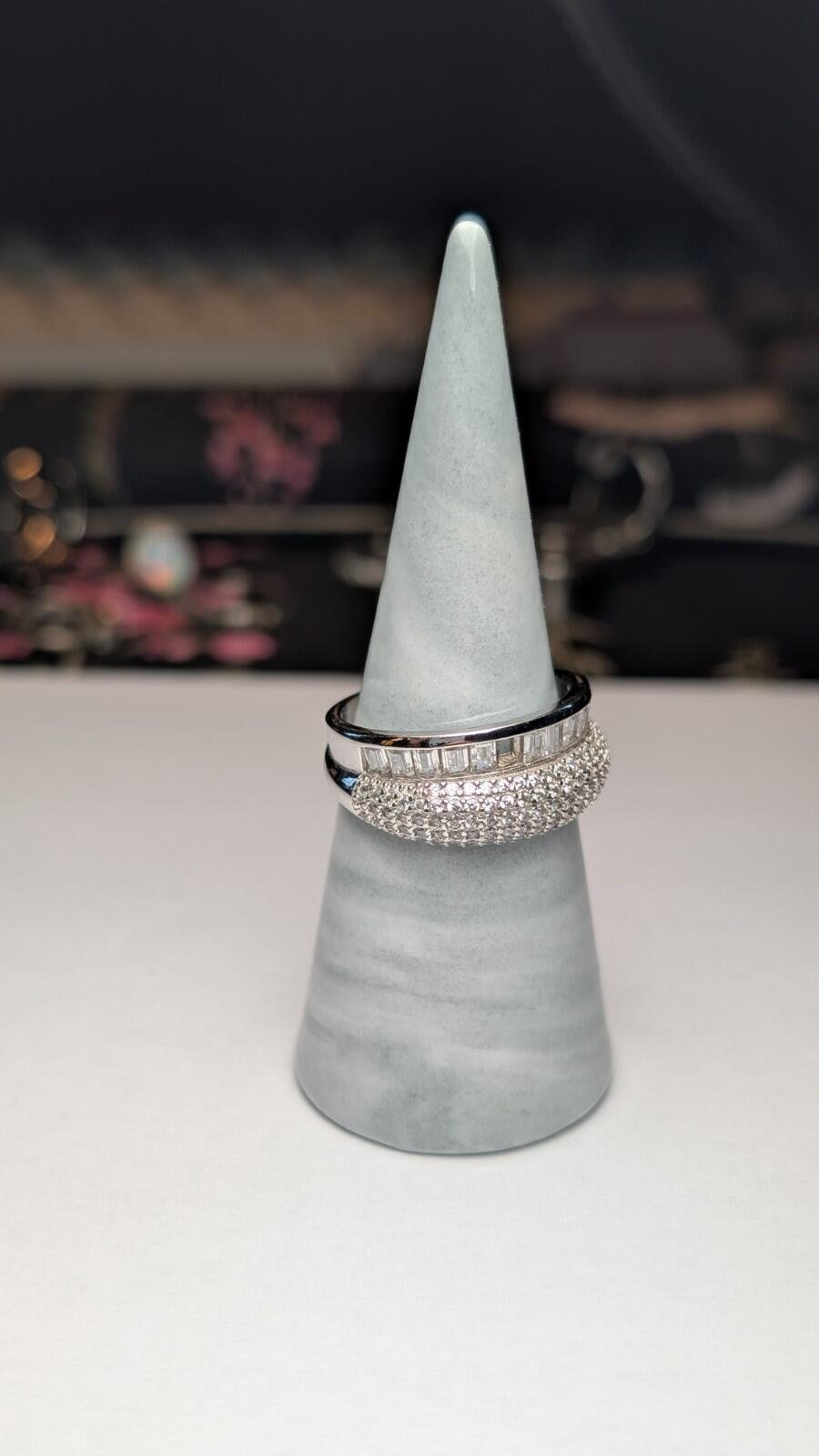 Vintage Sterling Silver CZ Band Ring | Size S 1/2 | 925 | Missing Gemstone - Image 7