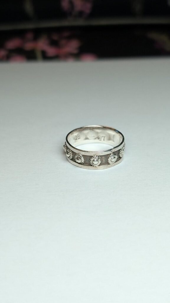 Vintage Sterling Silver Floral Flower Band Ring | Size P | 925 Silver