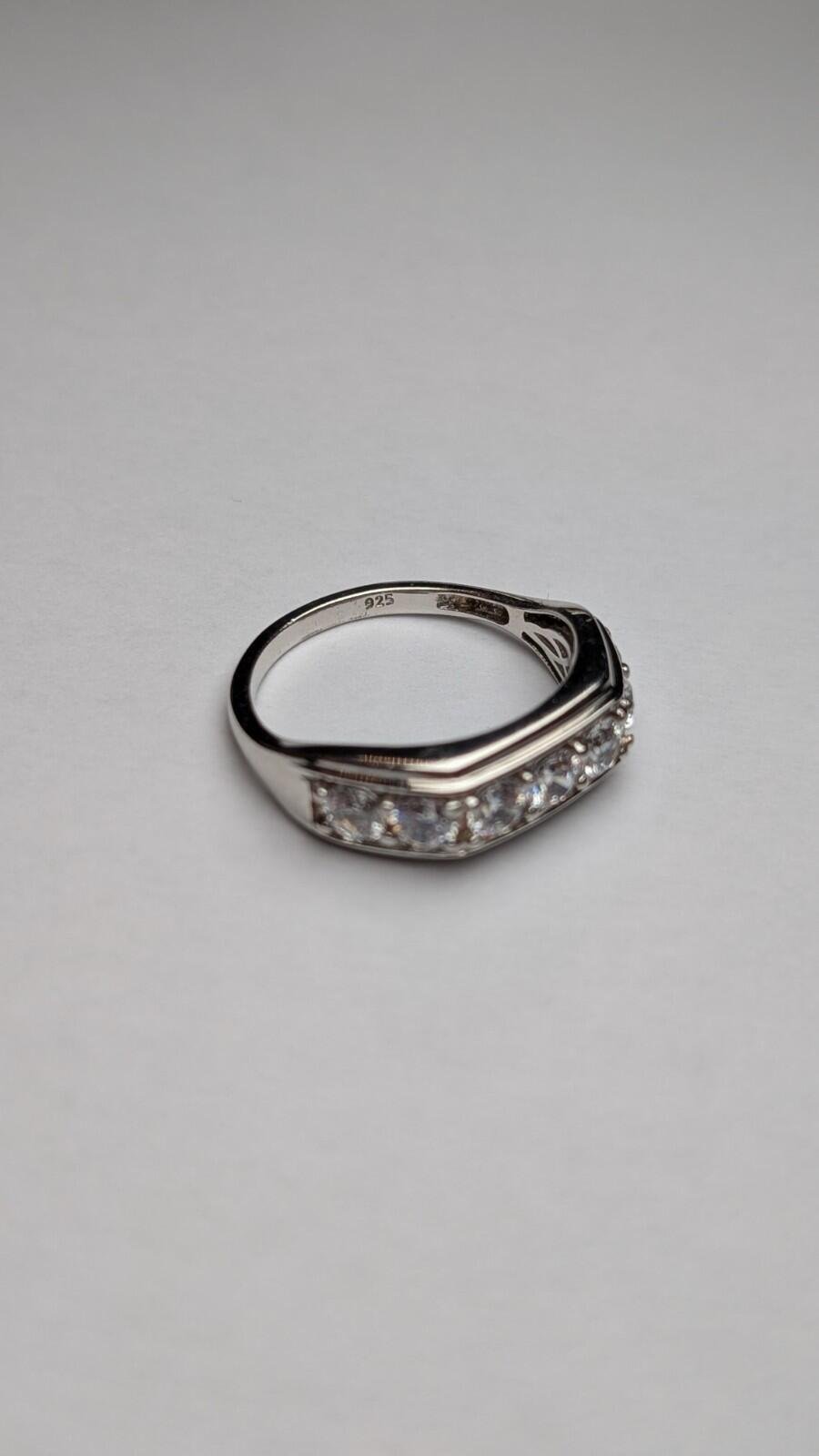 Vintage Sterling Silver Swarovski 7 Stone CZ Ring | Size R 1/2 | 925 Silver - Image 6