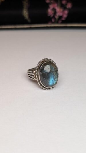 Vintage Sterling Silver Labradorite Ring | Size Q 1/2 | 925 Silver