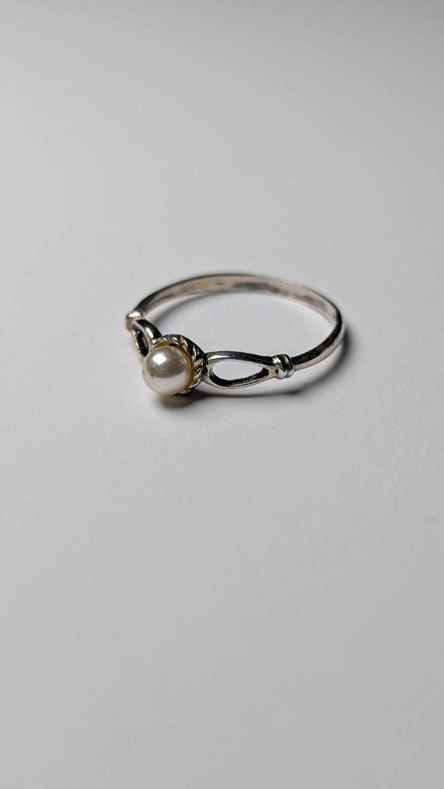 Vintage Sterling Silver 1985 Pearl Ring | Size N 1/2 | 925 Silver
