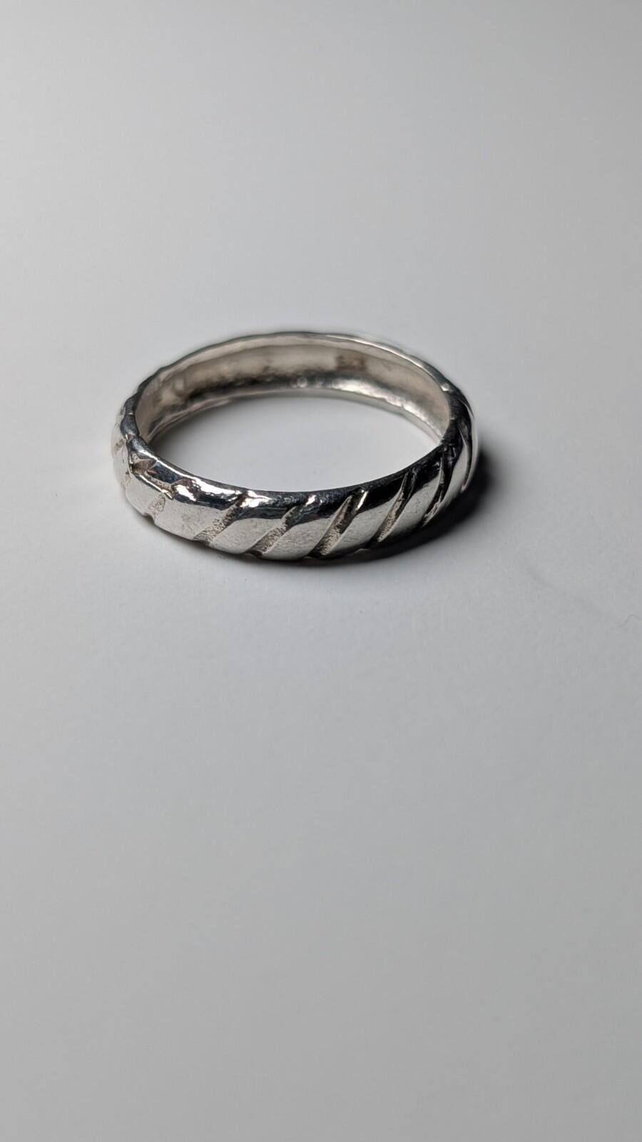 Vintage Sterling Silver Thin Band Ring | Size Q | 925 Silver