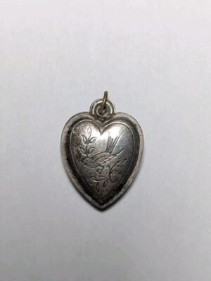 Vintage Sterling Silver Heart Shaped Bird Pendant | 925 Silver | 1g