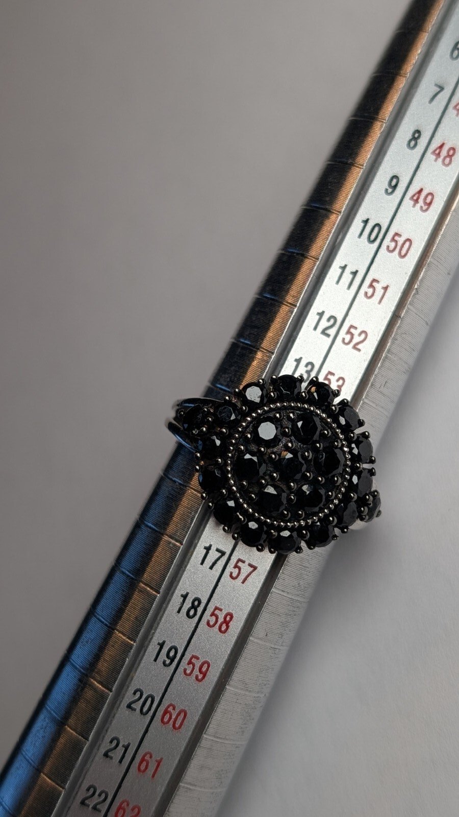 Vintage Sterling Silver Black Spinel Cluster Ring | Size O | 925 Silver - Image 7