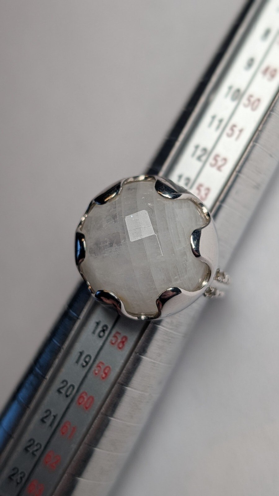 Vintage Sterling Silver White Selenite Ring | Size O | 925 Silver - Image 11