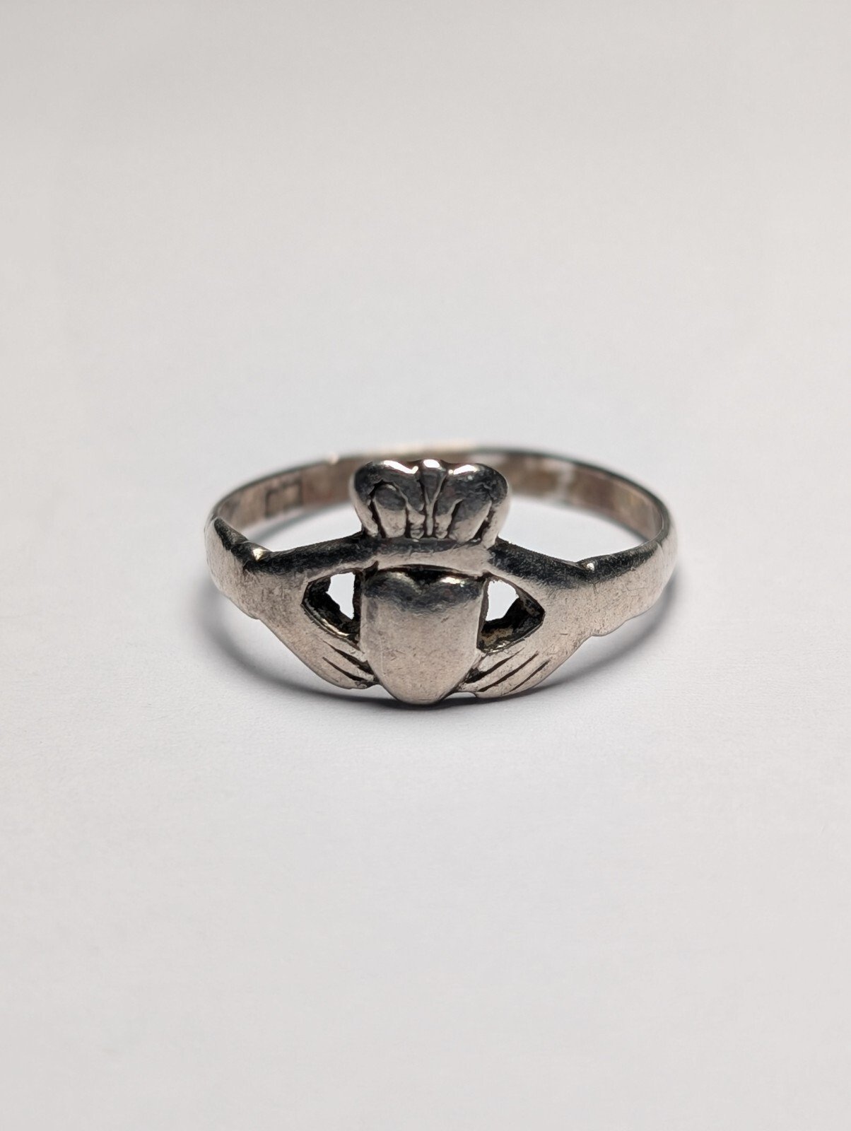 Vintage Sterling Silver Irish Claddagh Ring | Size Q 1/2 | 925 Silver - Image 2