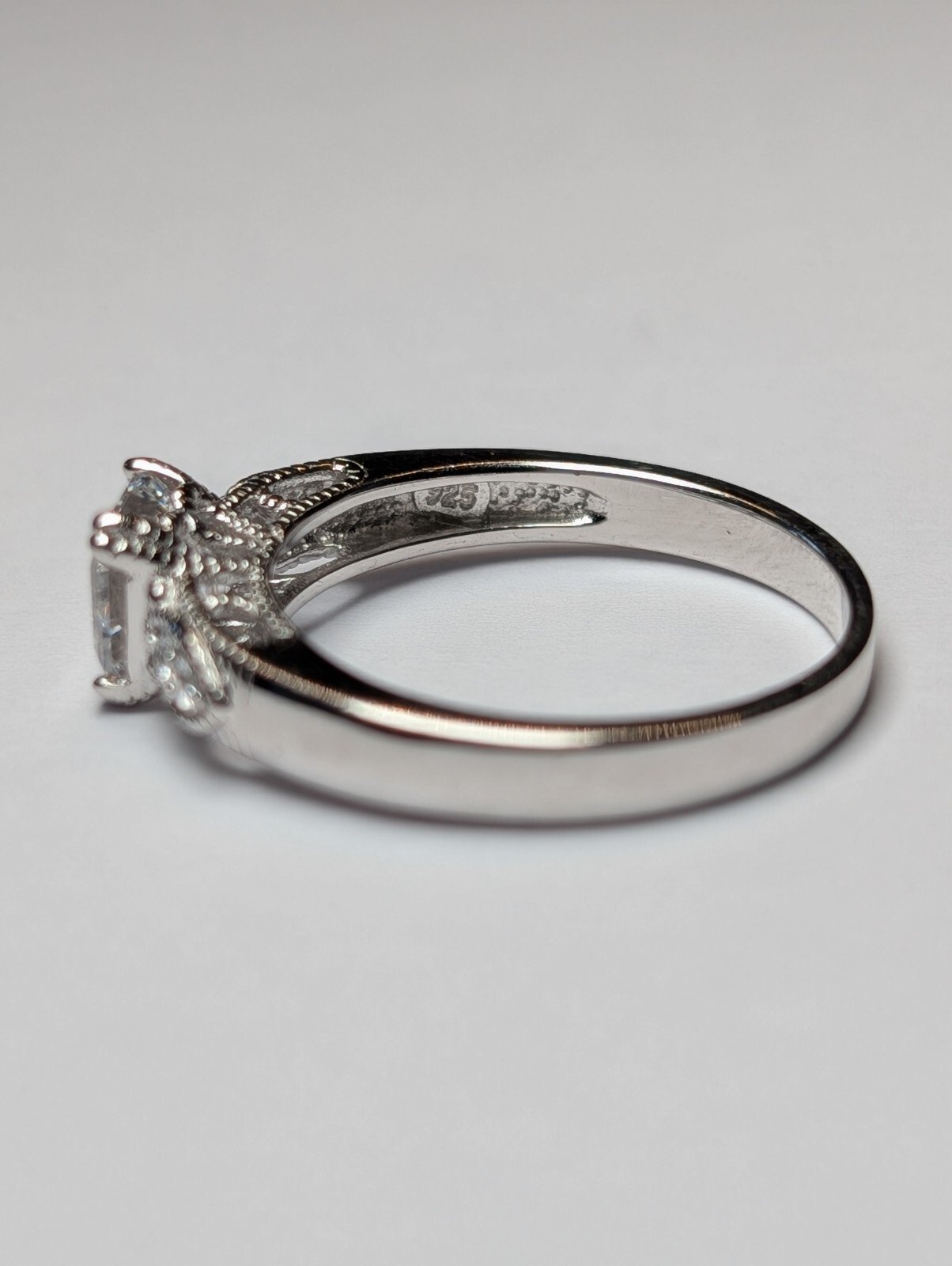 Vintage Sterling Silver DQ CZ Clear Gemstone Ring | Size V 1/2 | 925 Silver - Image 2