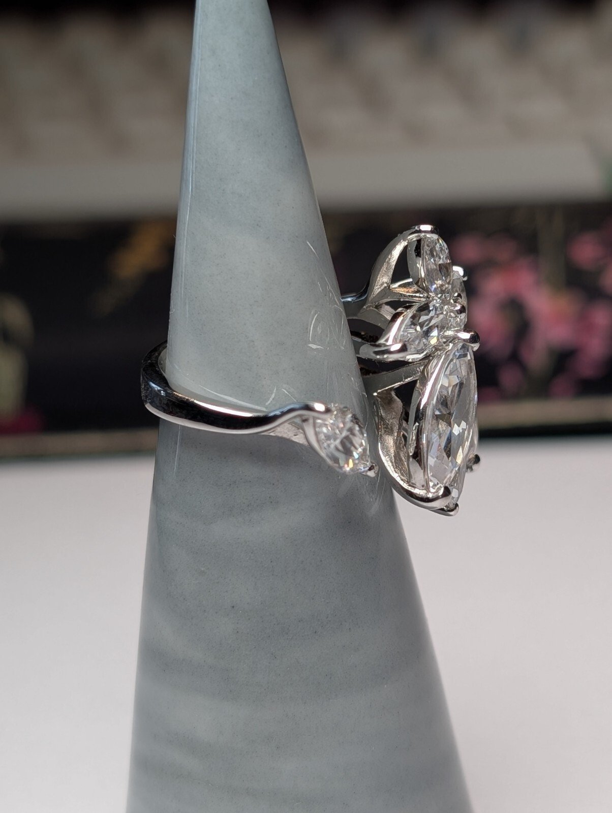 Vintage Sterling Silver CARAT London Frozy CZ Open Cocktail Ring | Size J - Image 6