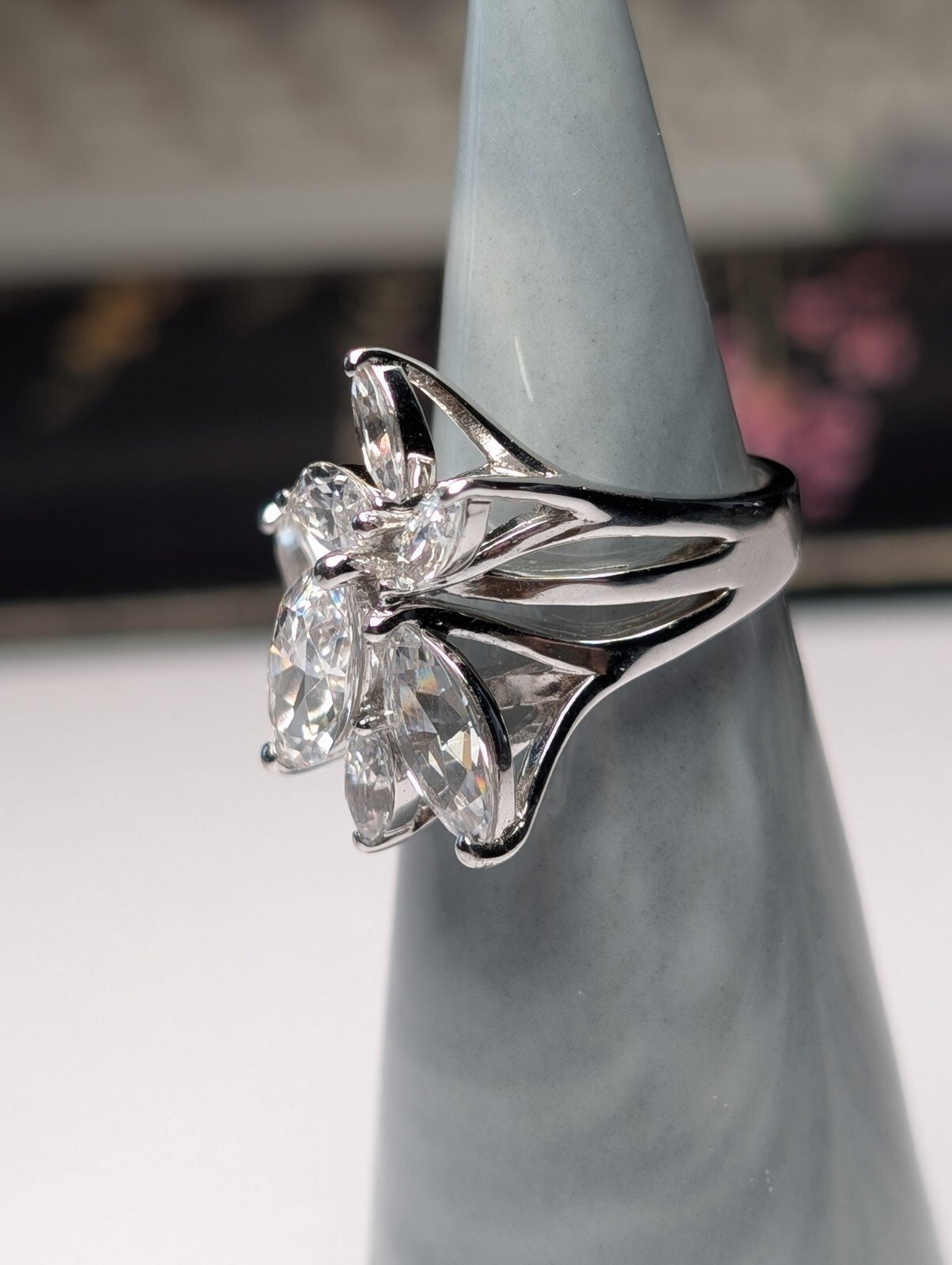 Vintage Sterling Silver CARAT London Frozy CZ Open Cocktail Ring | Size J - Image 7