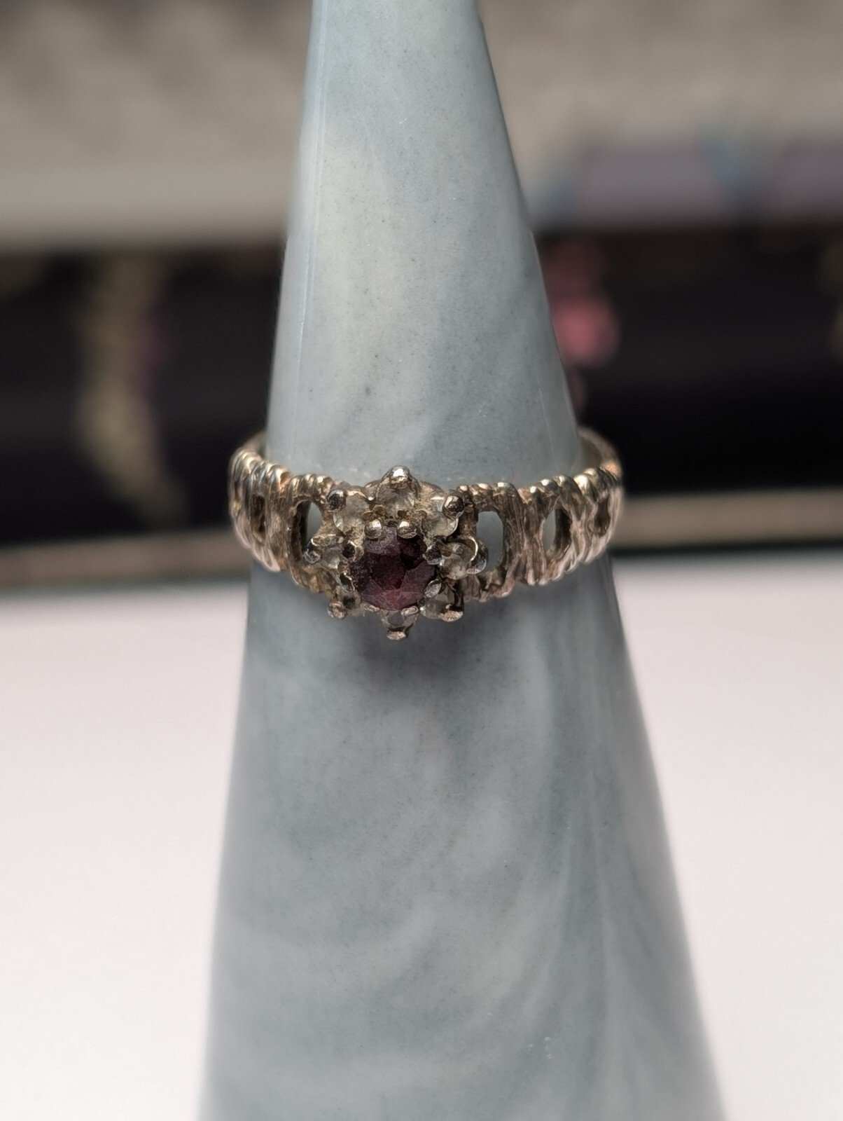Vintage Sterling Silver Red Garnet Cluster Ring | Size L | 925 Silver - Image 3