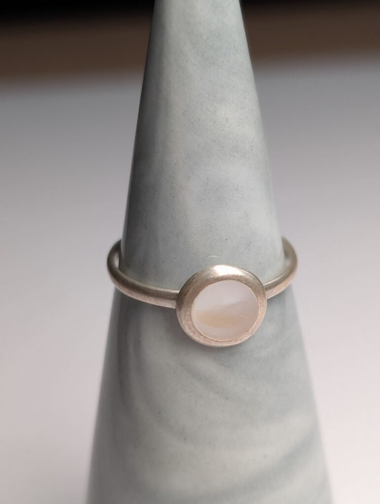 Vintage Sterling Silver White Shell Ring | Size L | 925 Silver