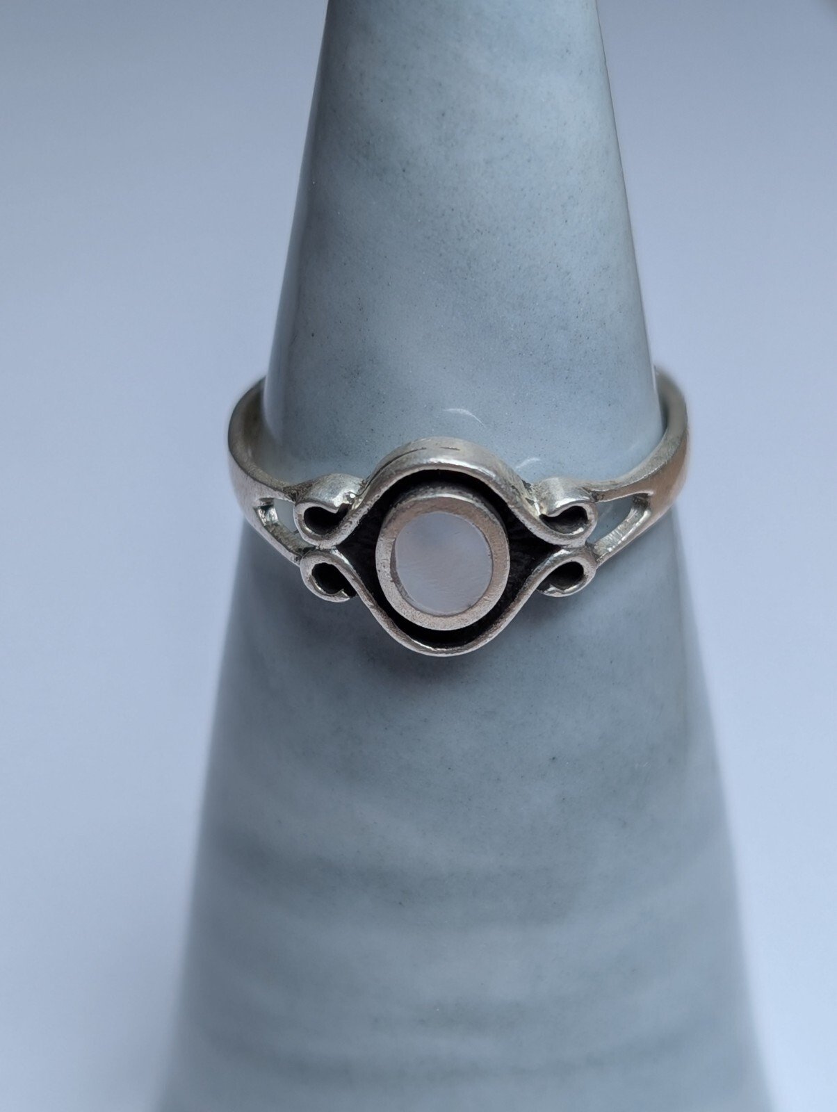 Vintage Sterling Silver White Gemstone Ring | Size N 1/2 | 925 Silver - Image 4