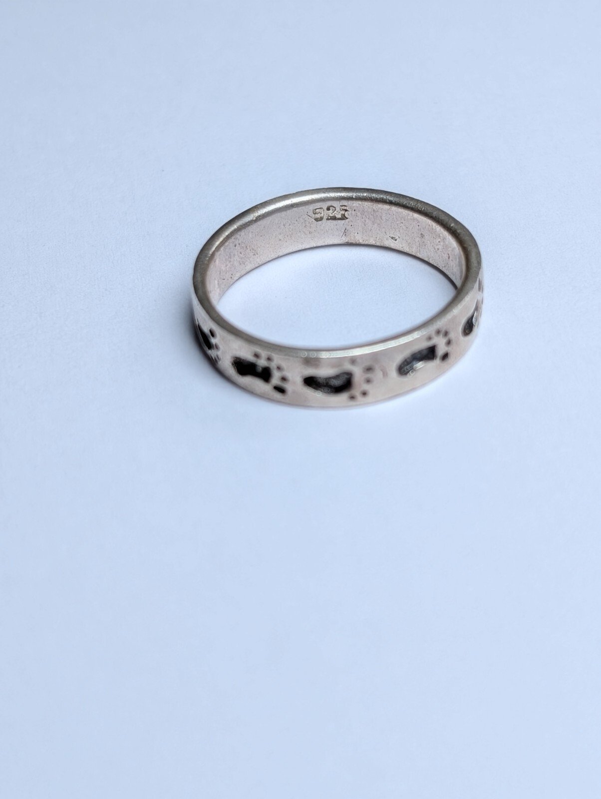 Vintage Sterling Silver Footprint Band Ring | Size K | 925 Silver - Image 2