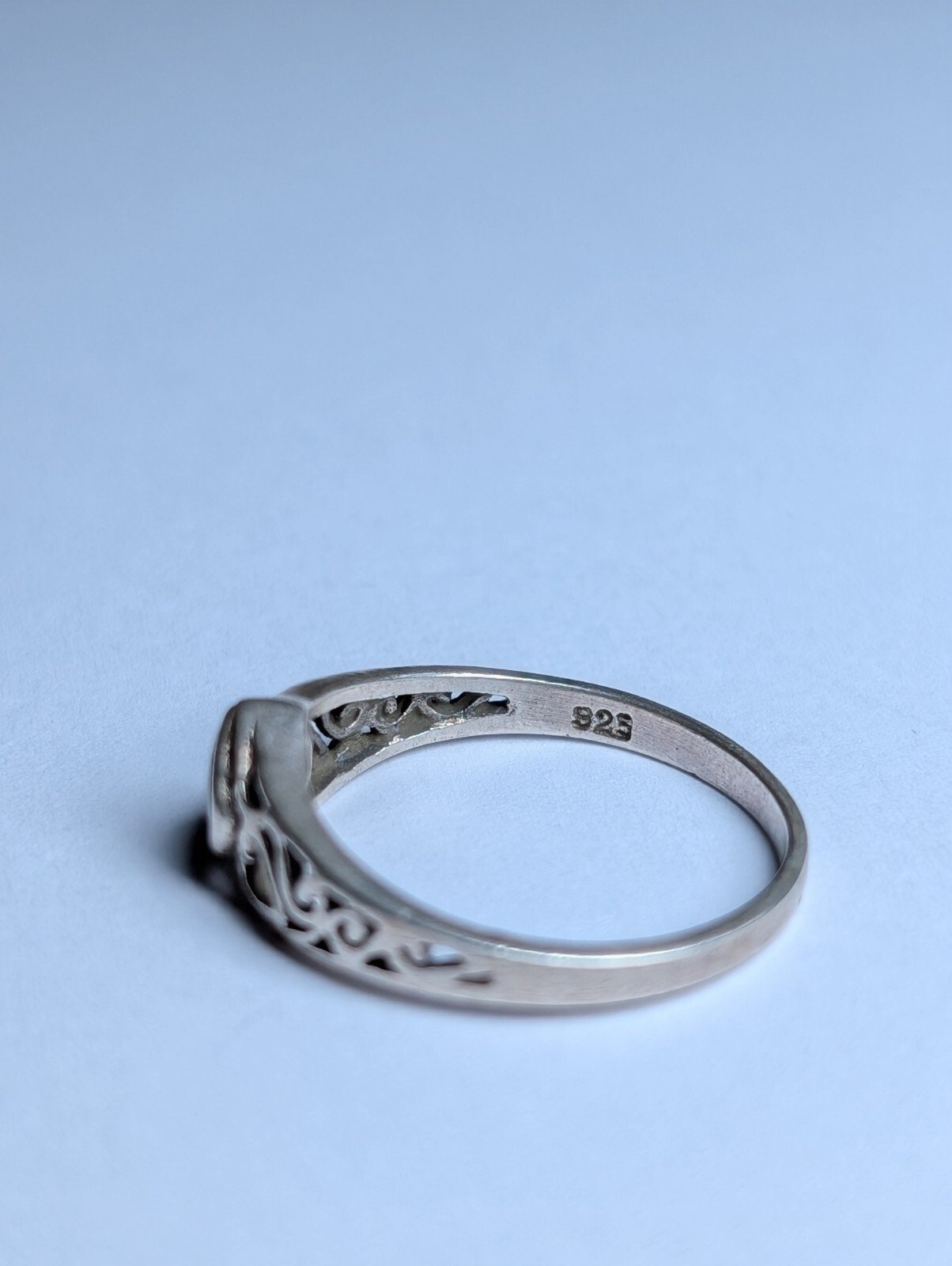 Vintage Sterling Silver White Shell Hearts Ring | Size O 1/2 | 925 | Damaged - Image 4