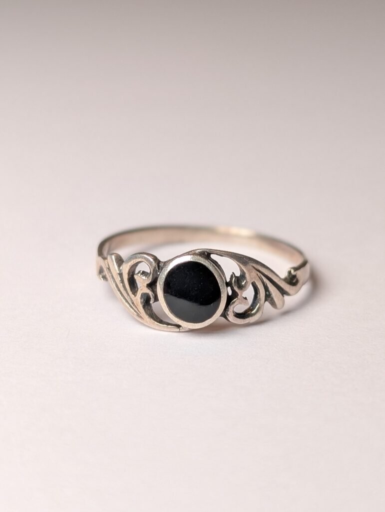 Vintage Sterling Silver Black Ring | Size Q - Q 1/2 | 925 Silver