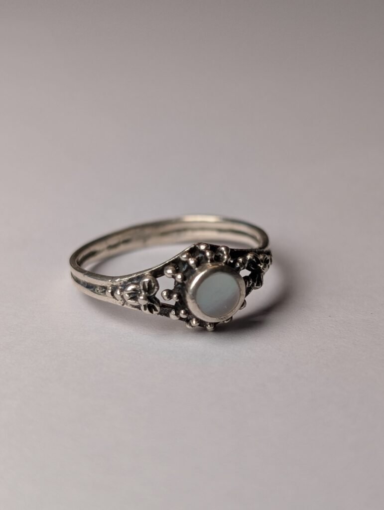 Vintage Sterling Silver White Abalone Ring | Size I 1/2 | 925 Silver