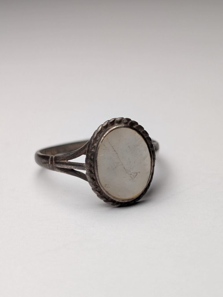 Vintage 1977 Mother Of Pearl Sterling Silver Ring | Size O 1/2 | 925 Silver