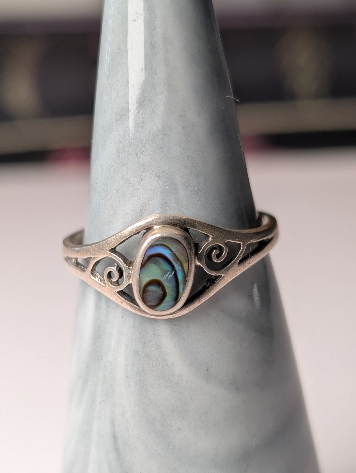 Vintage Sterling Silver Abalone Ring | Size P | 925 Silver - Image 2